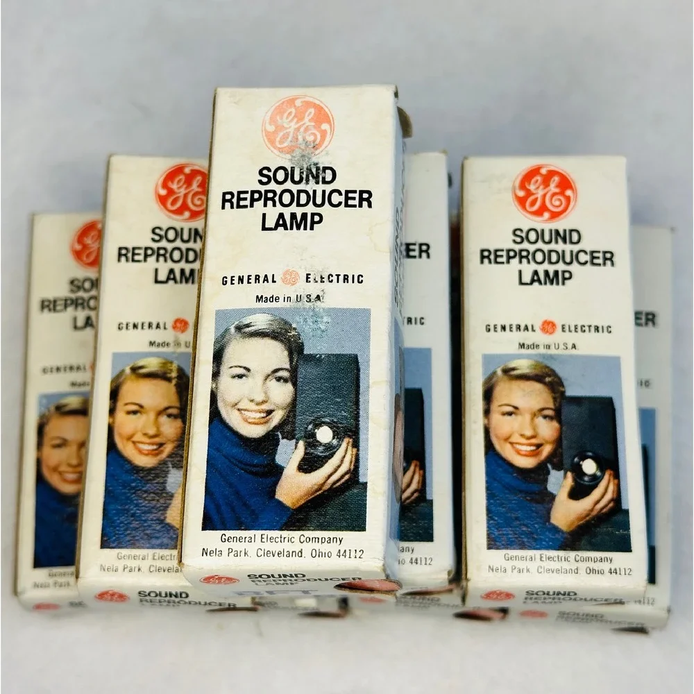 8 GE Sound Reproducer Lamp BFT 4V.75 Amps Vintage Light Bulb General ElectricNOS